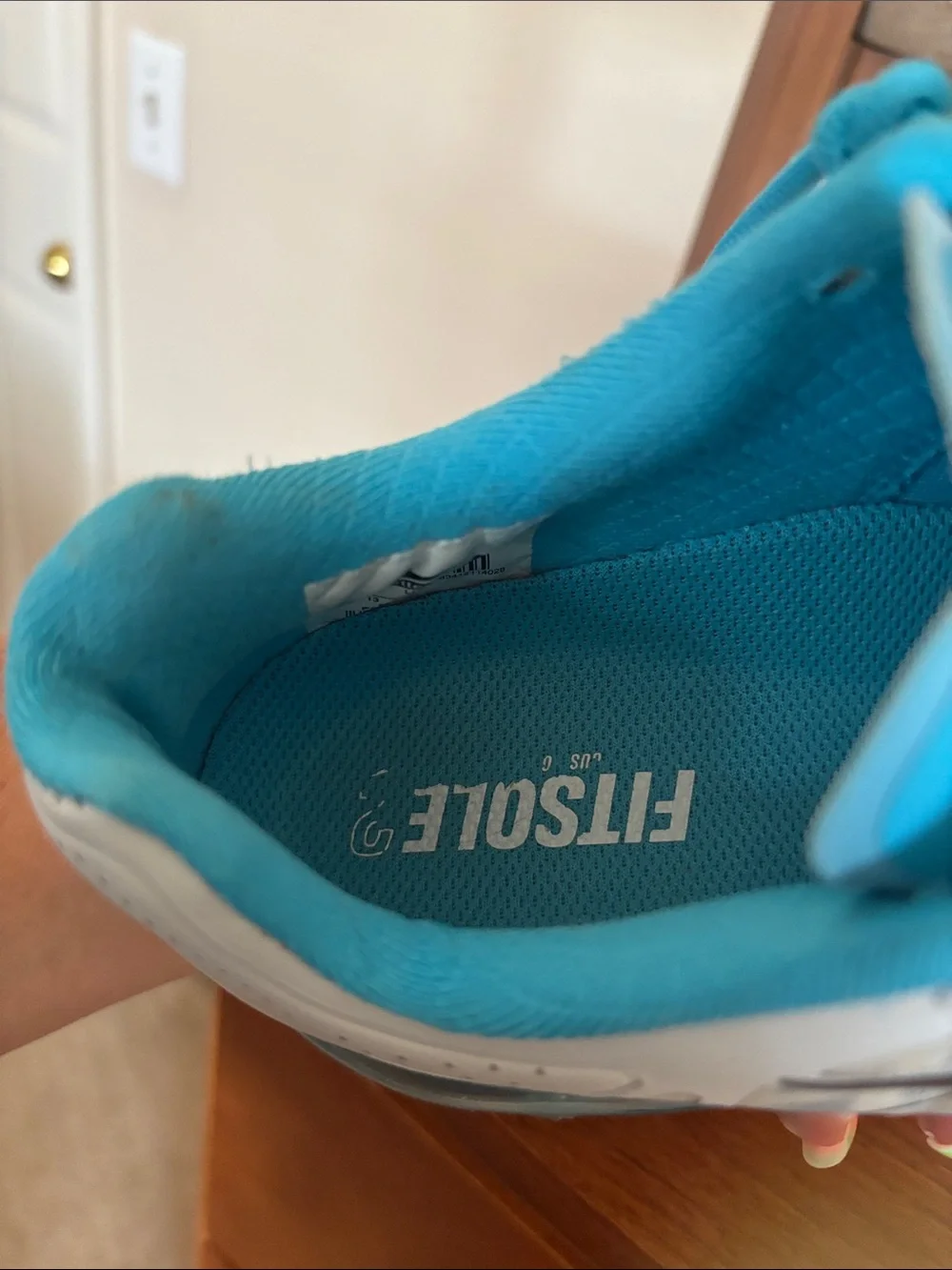 Nike Turquoise & White Air Max Running Shoes. FITSOLE 2